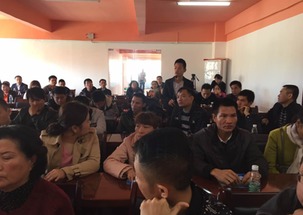 海南省人力資源開(kāi)發(fā)局舉辦“春風(fēng)行動(dòng)”就業(yè)創(chuàng)業(yè)宣講會(huì)助力白沙發(fā)展